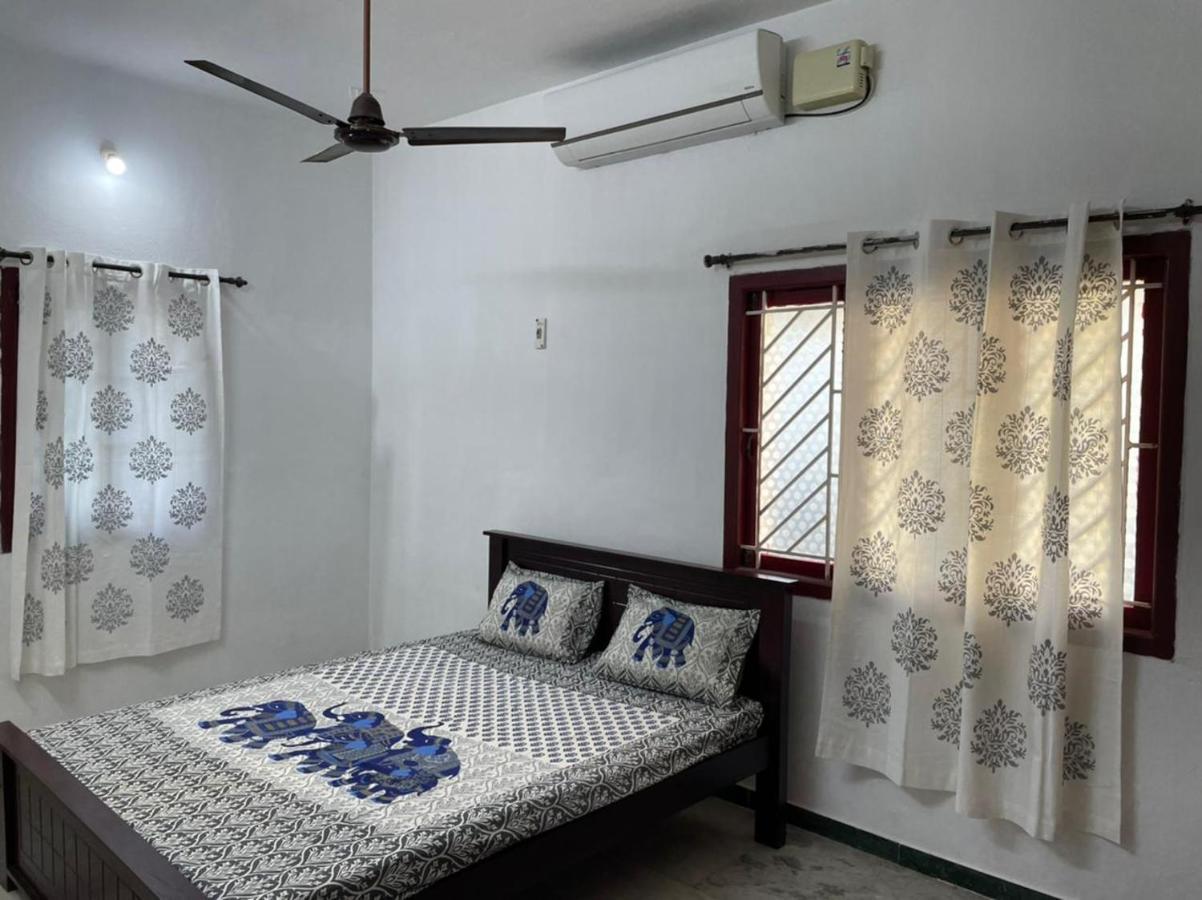 White House- 1Bk Pleasant Apartment With Open Terrace โคอิมบาทอร์ ภายนอก รูปภาพ